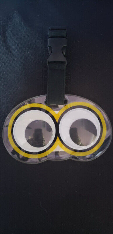 Luggage Tag, Rolling moving eyes, secure clip, 5" X 3" NEW in Other in Pembroke