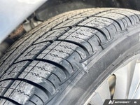 | Applink/Apple Carplay And Android Auto | Brake Assist | Electronic Stability Control | Four-Wheel... (image 9)