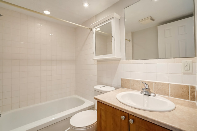 Crystal Arms - Studio Apartment for Rent in Long Term Rentals in Ottawa - Image 4