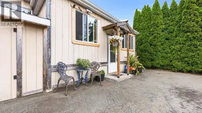 Looking for a property with a serious shop? This is it! Situated on a spacious lot just minutes from...