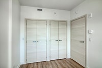 Renovated Akelius one bedroom apartment for rent. Located near Saint-Laurent in the Plateau Mont-Roy... (image 6)