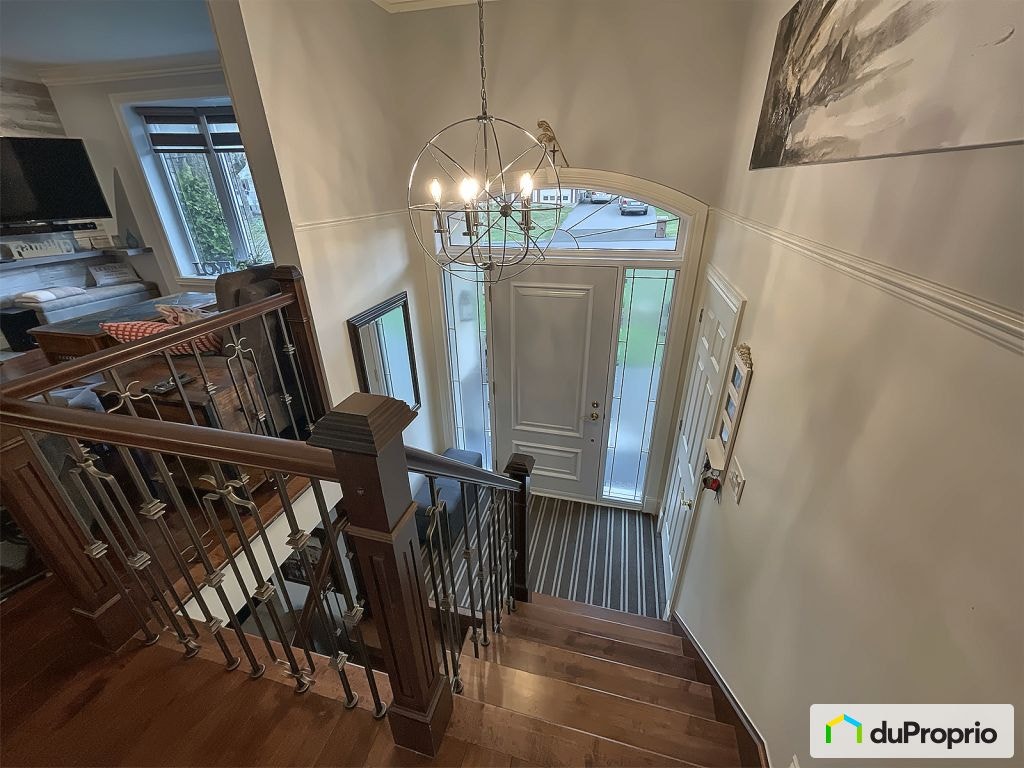 $828,296 - Intergenerational for sale in Otterburn Park — photo 2