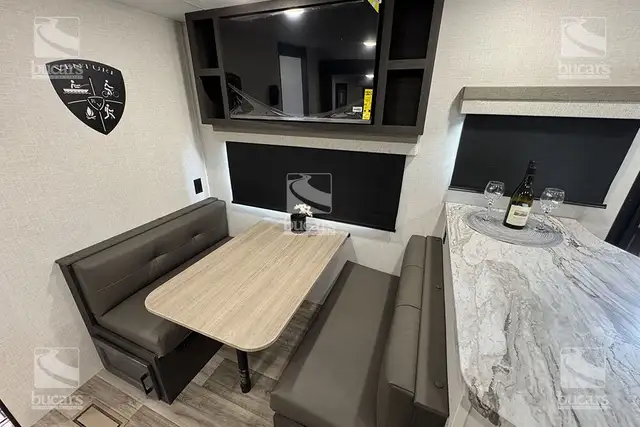 2025 VENTURE RV STRATUS 241VRK in Travel Trailers & Campers in Calgary - Image 23