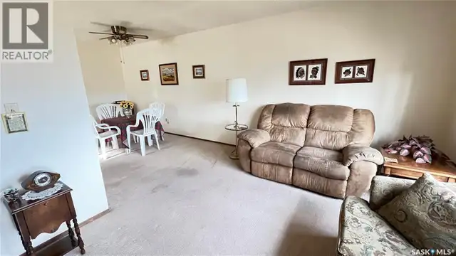 211 Maple STREET Maple Creek, Saskatchewan in Houses for Sale in Swift Current - Image 14