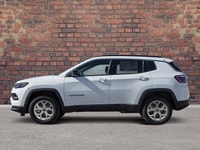 Only 24 Miles! This Jeep Compass has a dependable Intercooled Turbo Regular Unleaded I-4 2.0 L/122 e... (image 2)