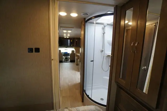2023 NeXus RV Viper 29V Base in RVs & Motorhomes in Stratford - Image 12
