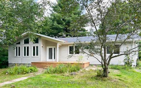 1951 Fraserburg Rd in Houses for Sale in Muskoka