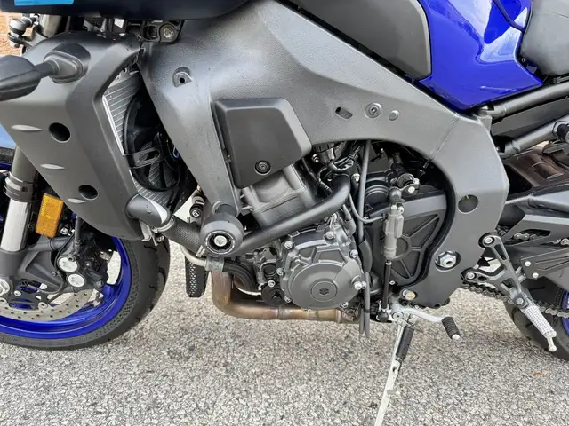 2024 Yamaha MT-10 **ONE OWNER** **RACEFIT PIPE** in Street, Cruisers & Choppers in Markham / York Region - Image 26