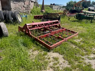 Welcome to Stoneage Equipment Selling this Steffen Systems 15-18 small square baler grapple. Has eur...