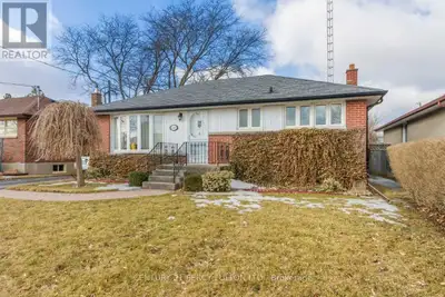 246 BALDWIN STREET Oshawa (Donevan), Ontario