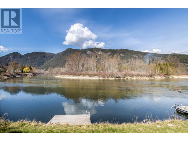 1413 Silver Sands Road Sicamous, British Columbia in Houses for Sale in Kamloops - Image 3