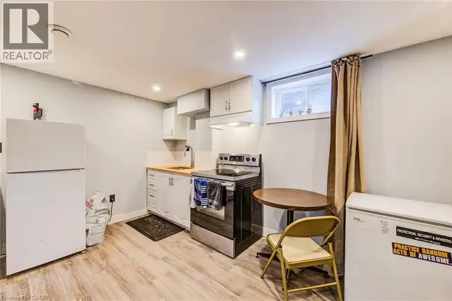 468 HIGHLAND Road E Kitchener, Ontario in Houses for Sale in Kitchener / Waterloo - Image 24