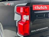NO ACCIDENTS / CLEAN CARFAX / 1 OWNER / USB Input, 12V Outlet, Bluetooth Music and more! Clutch is t... (image 9)