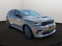 This Dodge Durango has a powerful ESG 6.4L SRT(R) HEMI(R) V8 w/ FuelSaver MDS engine powering this A... (image 7)