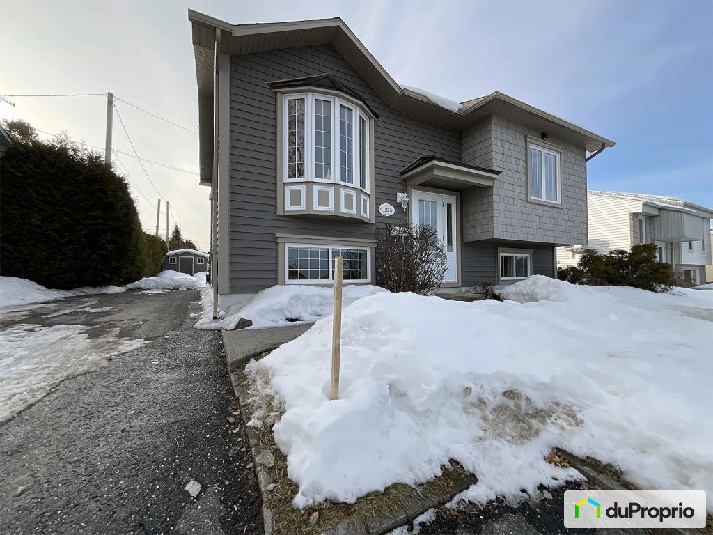 $449,000 - Bungalow for sale in Sherbrooke (Fleurimont) — photo 1