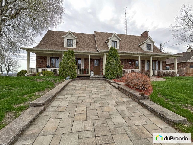 $449,900 - 2 Storey for sale in Ste-Croix — photo 1