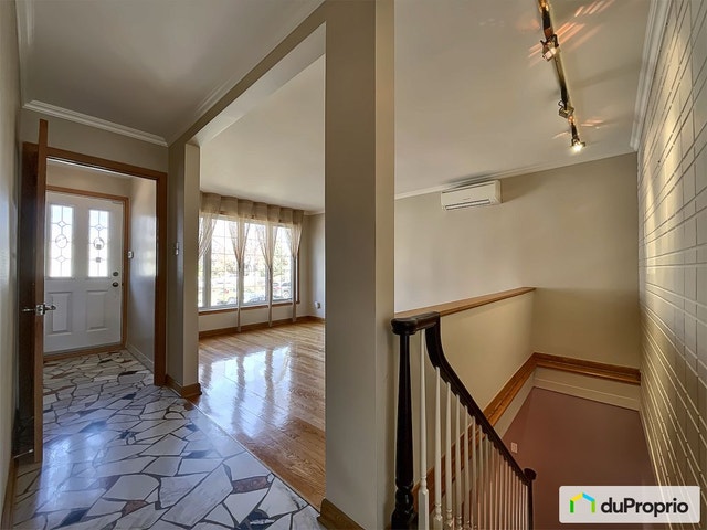 $969,000 - Duplex for sale in Anjou — photo 2