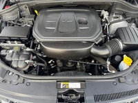 Make a bold, blacked-out statement with this 2021 Jeep Grand Cherokee Altitude. This popular trim le... (image 7)