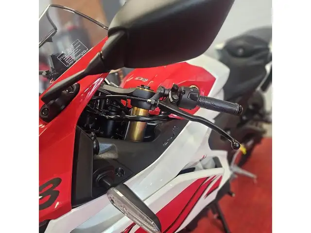 2026 Yamaha YZF-R3 ABS in Dirt Bikes & Motocross in Regina - Image 7