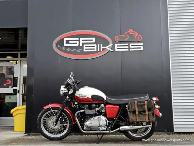 2013 Triumph Bonneville T100 in Street, Cruisers & Choppers in Oshawa / Durham Region - Image 6