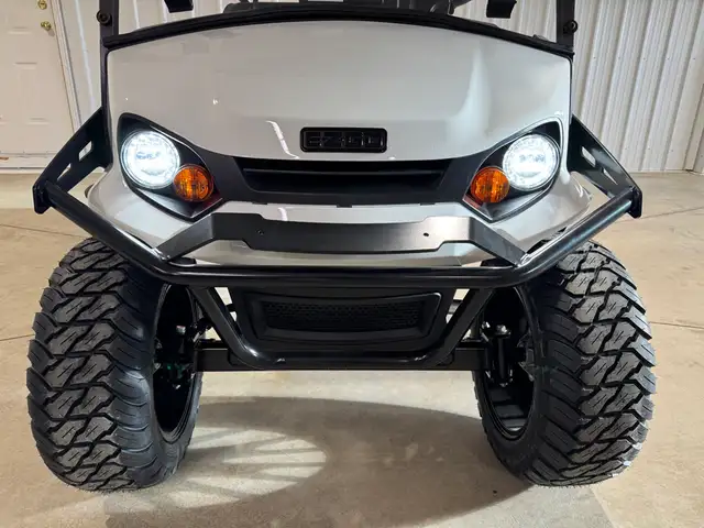 2026 E-Z-GO Liberty Elite XT-golf carts in ATVs in Vernon - Image 6