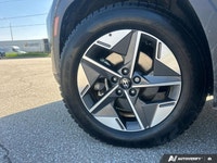 The advertised vehicle price is based on a promotional finance offer. Customers who purchase the veh... (image 8)