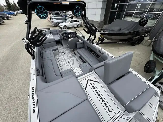 2025 Moomba Mojo in Powerboats & Motorboats in Edmonton - Image 8