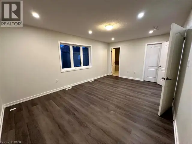 7 ABERCROMBIE Crescent Brampton, Ontario in Long Term Rentals in Mississauga / Peel Region - Image 26