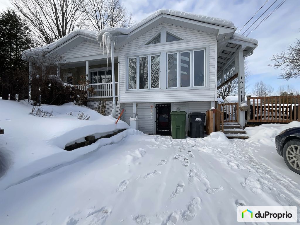 $450,000 - 2 Storey for sale in Sherbrooke (Mont-Bellevue) — photo 1