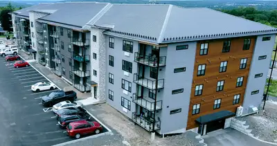 314-30 Patience Lane, 2Bed+Den/2Bath w/Balcony! Available Oct.1