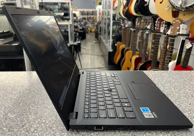 Asus Expertbook I7 Laptop in Laptops in City of Toronto - Image 6