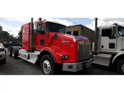 983,422km's, Paccar MX13 455hp., 18 spd., Eaton Ultrashift, 46'' Mik Mac sleeper, double diff locks,...