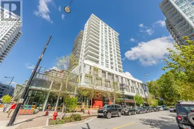 Welcome to Quartet Encore in River District Crossing - a modern 18-storey concrete tower. This spaci...