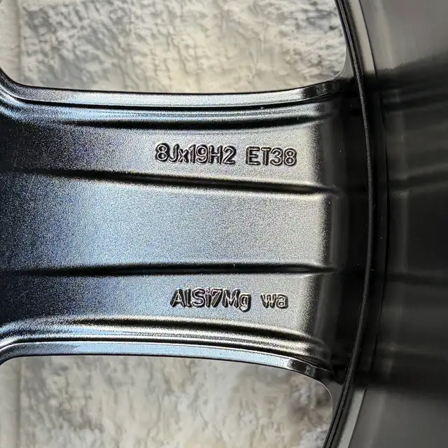 (97%) 4x GLC 43 AMG 19" OEM RunFlat Winter Wheels Package in Tires & Rims in City of Toronto - Image 8