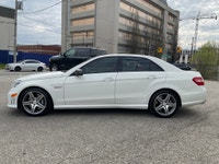 Vehicle Highlights: - Accident free - Carbon fiber interior - Highly optioned Very rare and desirabl... (image 3)