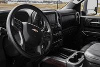 ENGINE DURAMAX 6.6L TURBO-DIESEL V8 B20-DIESEL COMPATIBLE (445 hp [332 kW] @ 2800 rpm 910 lb-ft of t... (image 9)