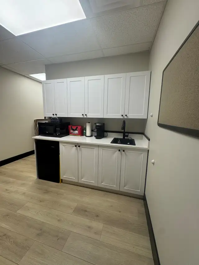Office for Rent in Old City Quarter in Commercial & Office Space for Rent in Nanaimo - Image 5