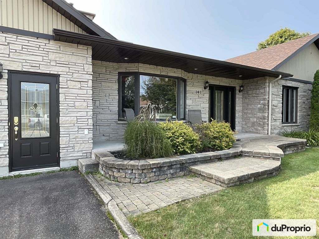 $649,000 - Bungalow for sale in Dolbeau-Mistassini — photo 3
