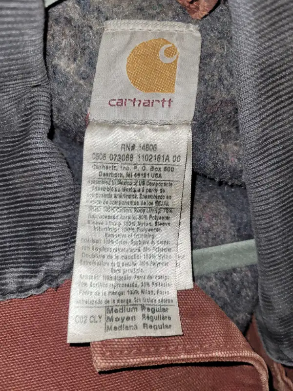 05 Carhartt distressed C02CLY coat / Helly Hansen work pants in Men's in Red Deer - Image 3
