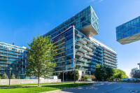 1+1 Bedroom 2 Bths located at Queens Quay E & Yonge St