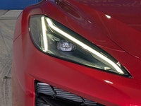 E-Ray - 6.2L v8 - 0 to 60 in 2.5 seconds - Carbon Cermaic Brakes - 14 Speaker Bose Performance Sound... (image 8)