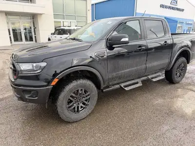This Ford Ranger boasts a Intercooled Turbo Regular Unleaded I-4 2.3 L/140 engine powering this Auto...