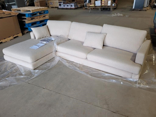 Couches, Dining Sets, Chairs, and more at Auction in Multi-item in Hamilton - Image 2