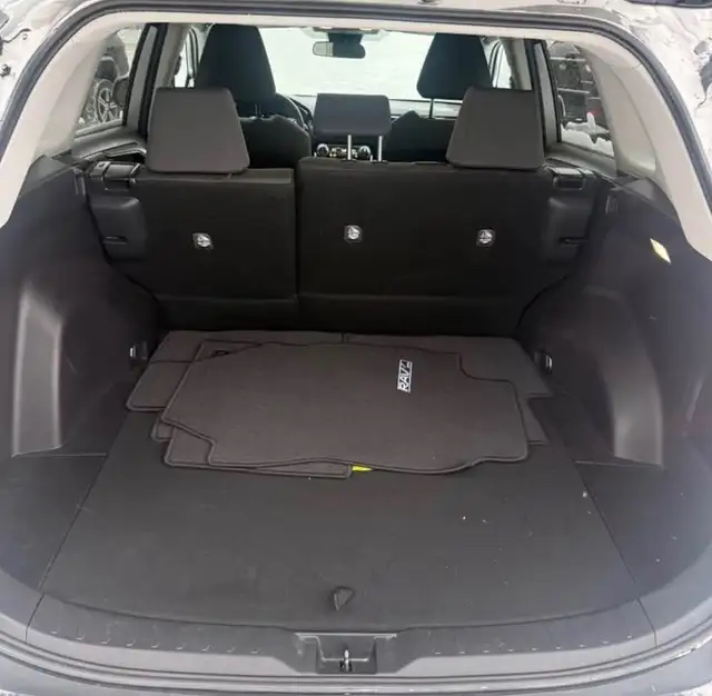 2022 TOYOTA RAV4 HYBRID LE WE FINANCE ALL CREDIT GOOD BAD UGLY in Cars & Trucks in Edmonton - Image 12