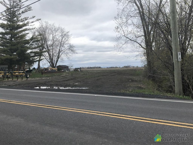 349 000$ - Prix taxes en sus - Terrain résidentiel à vendre dans Terrains à vendre  à Saint-Jean-sur-Richelieu