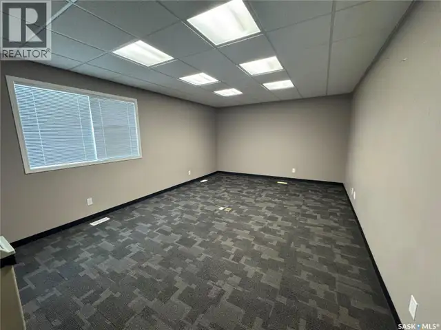 102 Sims AVENUE Weyburn, Saskatchewan in Commercial & Office Space for Sale in Regina - Image 15