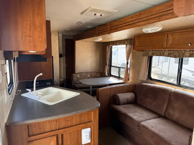 2012 Jayco JAY FLIGHT 26 BH in Travel Trailers & Campers in St. Albert - Image 29