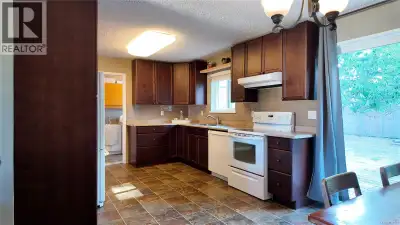Located on a quiet cul-de-sac in desirable Willow Point, this well-maintained 3-bedroom, 1.5-bath ra...