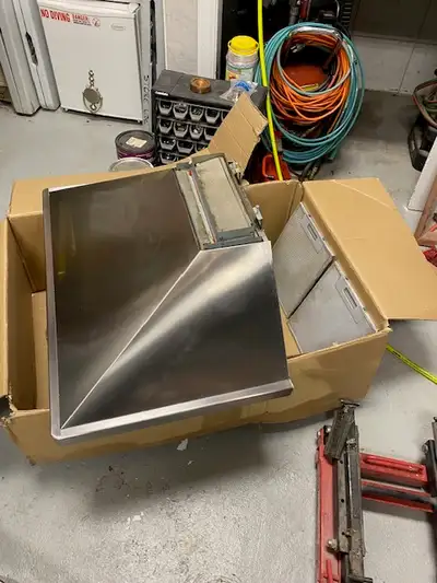 Kitchen Aid stove fan  30”- extendable chiminee, View more