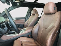 Another welcome addition to the ///MBCH COLLECTION, This well-equipped 2022 BMW X5 xDrive40i present... (image 2)